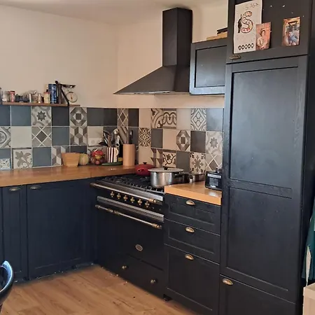 Apartment Apparemment Independant Dans Maison A