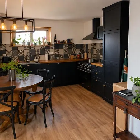 Apparemment Independant Dans Maison A Apartment Biarritz